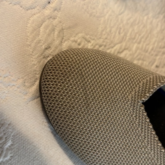 Rothy’s – 7 1/2 tan shoes - Picture 3 of 8